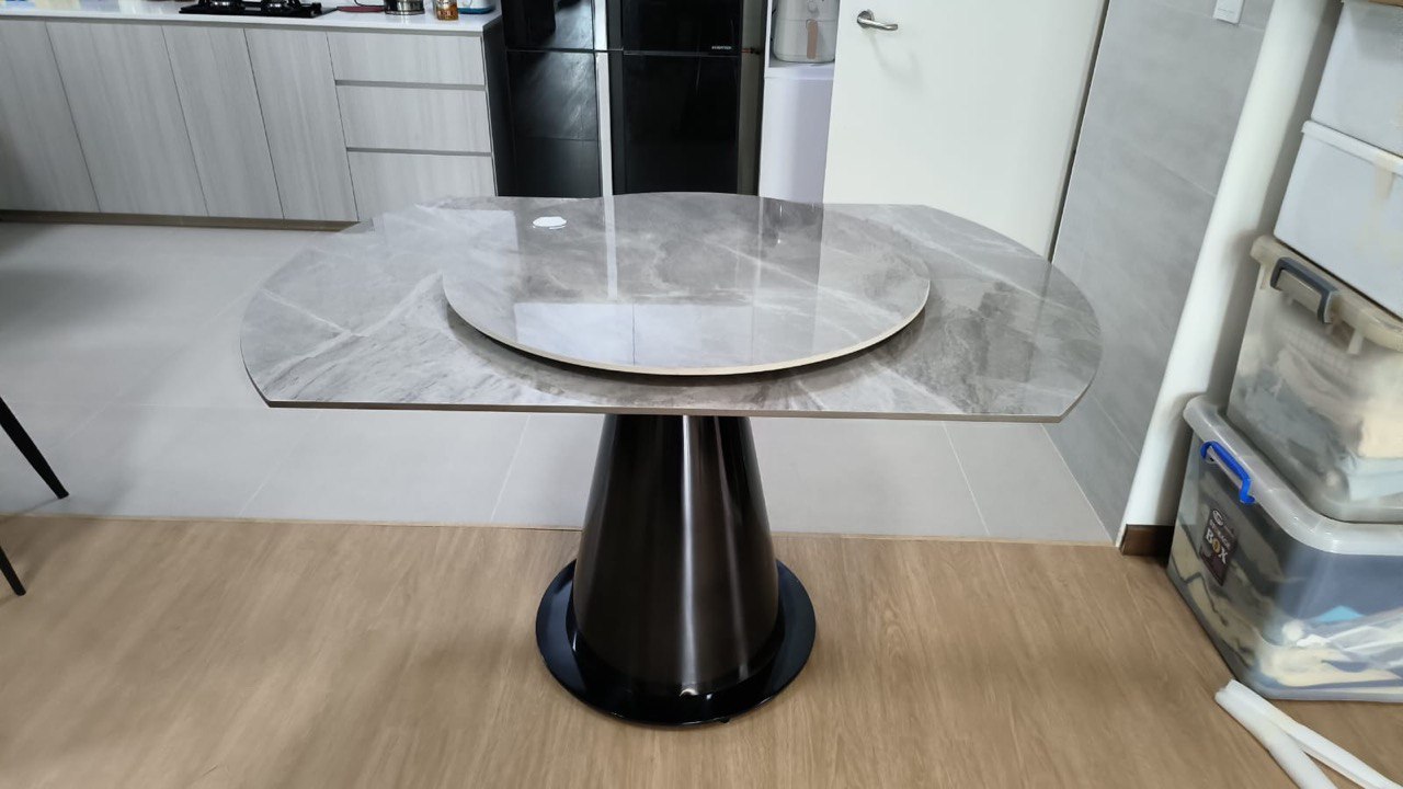 Veron II Round Sintered Stone Round Extendable Dining Table in rectangle with lazy susan Veron II Round Sintered Stone Round Extendable Dining Table in rectangle with lazy susan