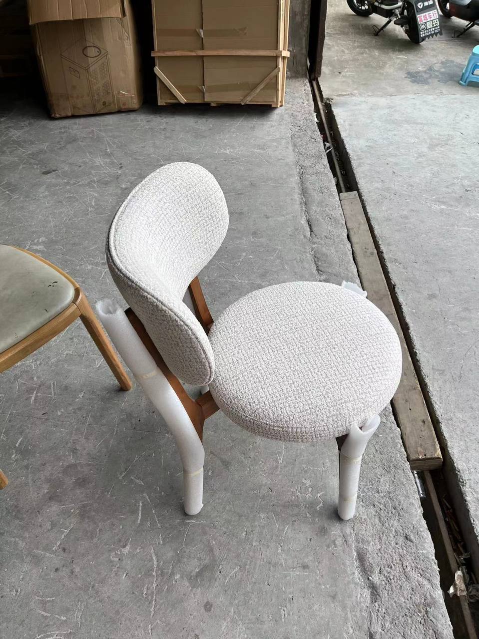 Yash Ash Wood Dining Chair at warehouse - Yash Ash Wood Dining Chair at warehouse
